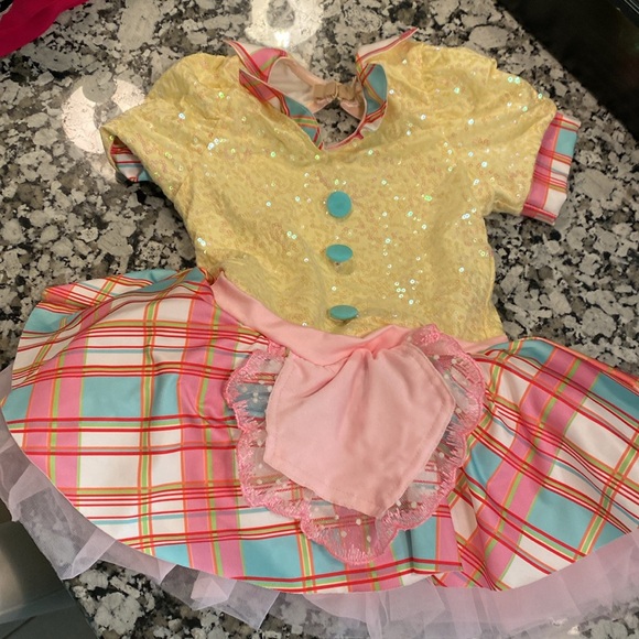 Dance Costumes - Picture 5 of 7